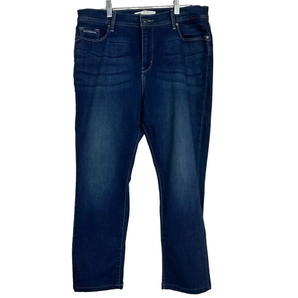 Levi’s Perfectly Slimming 512 Straight‎ Leg Jeans 33/29